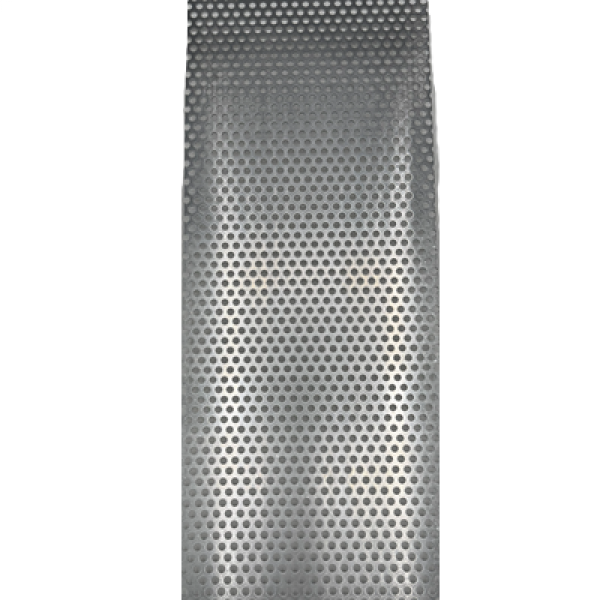 Nagerschutz Blech aus Aluminium, angebracht vor einem Kellerschacht Nagerschutz Blech aus Aluminium, angebracht vor einem Kellerschacht